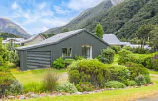 105 West Coast Road, Arthur's Pass