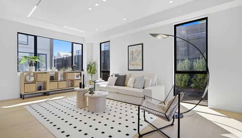 2/1 Montana Avenue, Murrays Bay