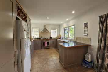 15 Oreti Crescent , Papamoa