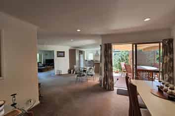 15 Oreti Crescent , Papamoa