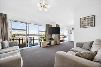 37B Polkinghorne Drive, Manly