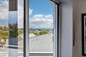 37B Polkinghorne Drive, Manly