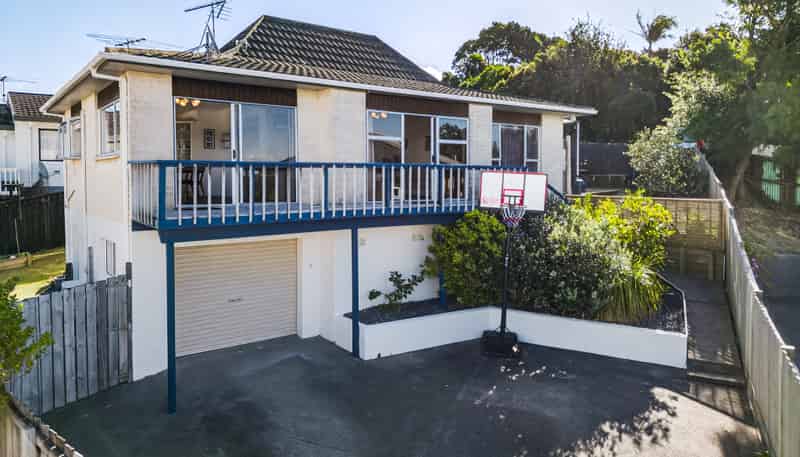 37B Polkinghorne Drive, Manly