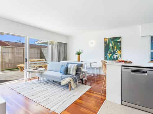 2/7 Onepoto Road, Hauraki