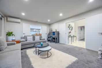 46 Kurnell Drive, Botany Downs