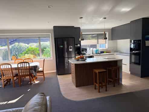 4 Sanctuary Drive, Stoke