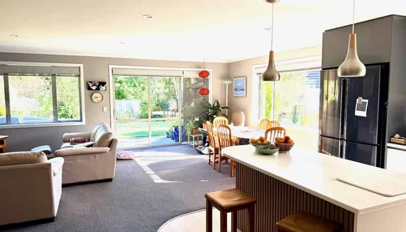 4 Sanctuary Drive, Stoke