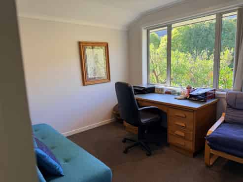 4 Sanctuary Drive, Stoke