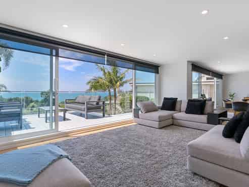 73 Churchill Road, Murrays Bay