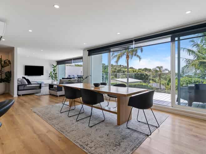 73 Churchill Road, Murrays Bay