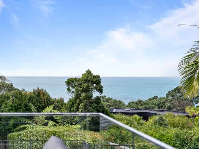 73 Churchill Road, Murrays Bay