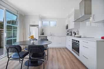 12A Leebank Crescent, Riverhead