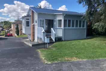 112 Melrose Road, Hillsborough