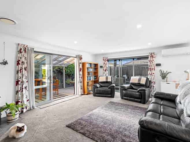 17 Forbes Road, Foxton Beach