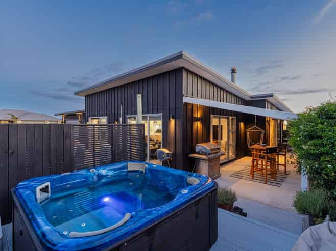 17 Forbes Road, Foxton Beach