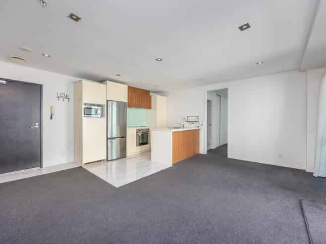 423/8 Dockside Lane, Auckland Central