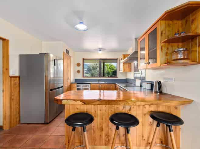 44 Senior Road, Wairau Valley