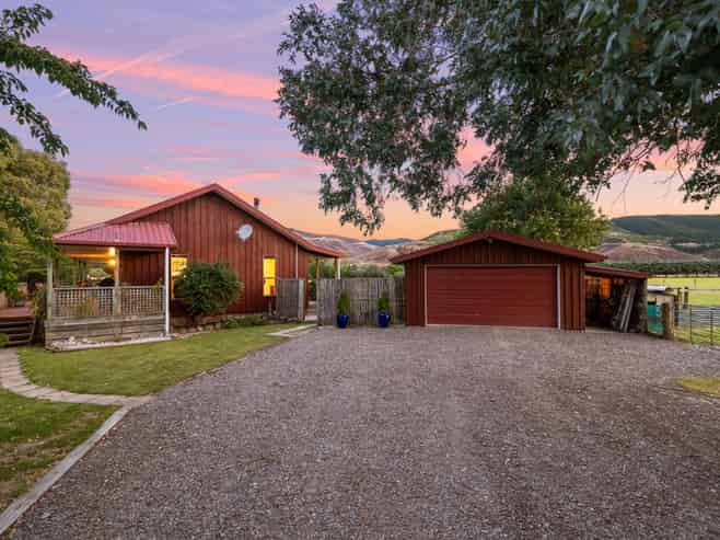 44 Senior Road, Wairau Valley