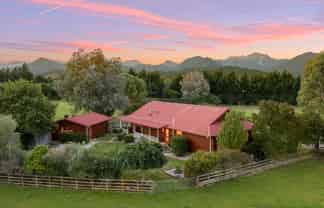 44 Senior Road, Wairau Valley