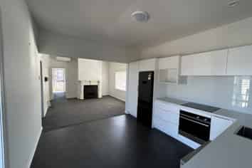 15 Peel Street, Mornington