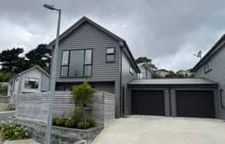 1 Brindle Way, Newlands