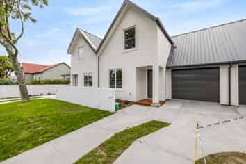 6/209 Hastings Street East, Waltham