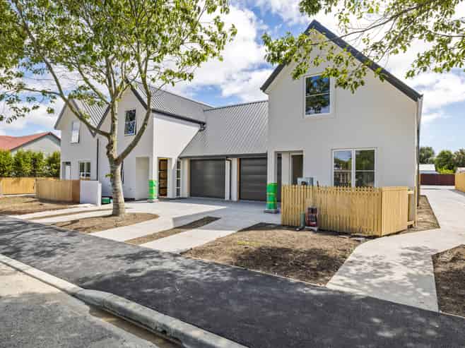 6/209 Hastings Street East, Waltham