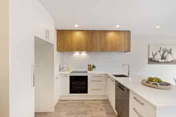 6/209 Hastings Street East, Waltham