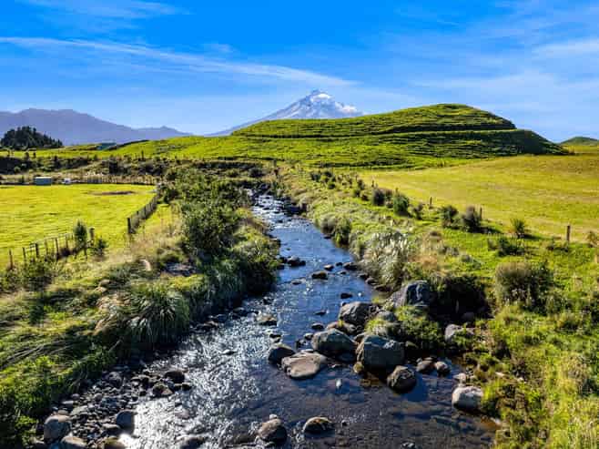 2104 Wiremu Road, Pungarehu