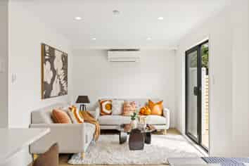 9/113 Beach Road, Te Atatu Peninsula