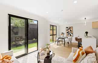 9/113 Beach Road, Te Atatu Peninsula