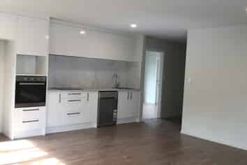 56A Sycamore Dr, Sunnynook