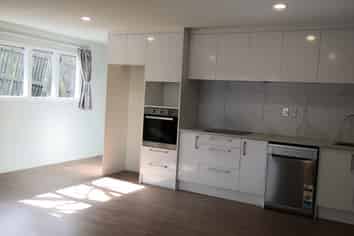 56A Sycamore Dr, Sunnynook