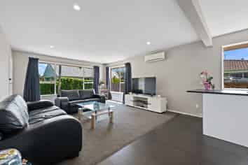 1/63B Waimairi Road, Upper Riccarton