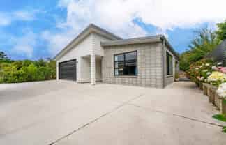 30 Ipswich Street, Hampden