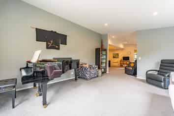 30 Ipswich Street, Hampden