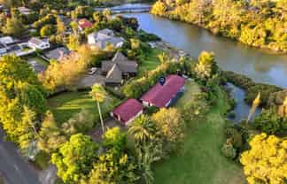 27 Elliot Street, Riverhead