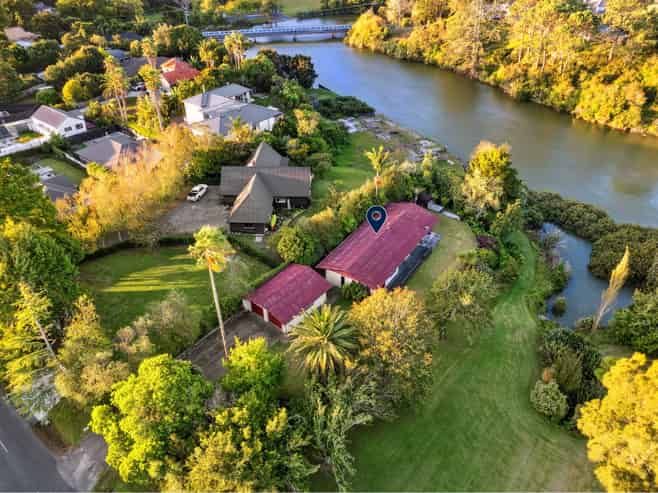 27 Elliot Street, Riverhead