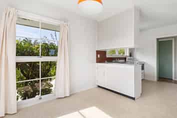 24 Hay Street, Bromley