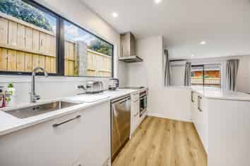 12A Bluefin Way, West Harbour