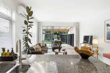 6 Lester Street, Hobsonville