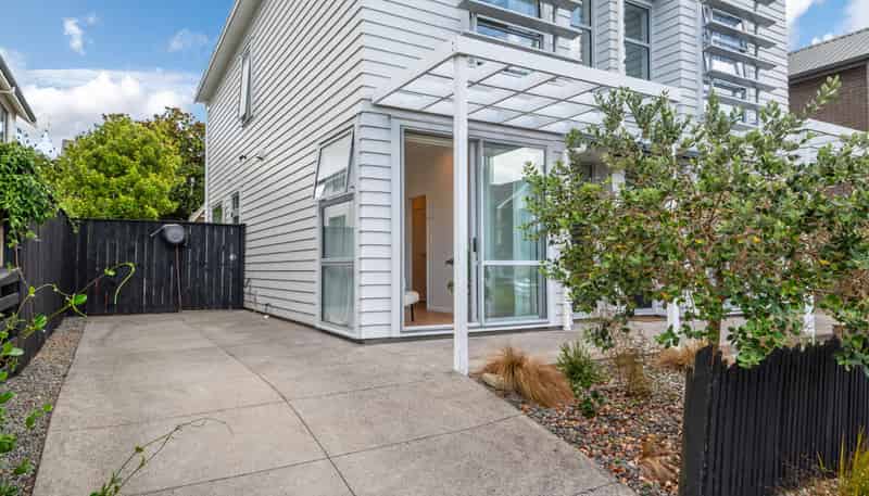 6 Lester Street, Hobsonville