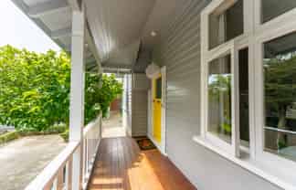 8 Saint Johns Avenue, Highfield