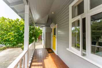 8 Saint Johns Avenue, Highfield