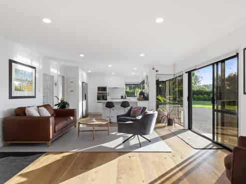 180 McNicol Road, Clevedon