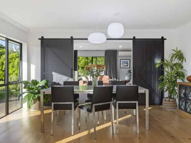 180 McNicol Road, Clevedon