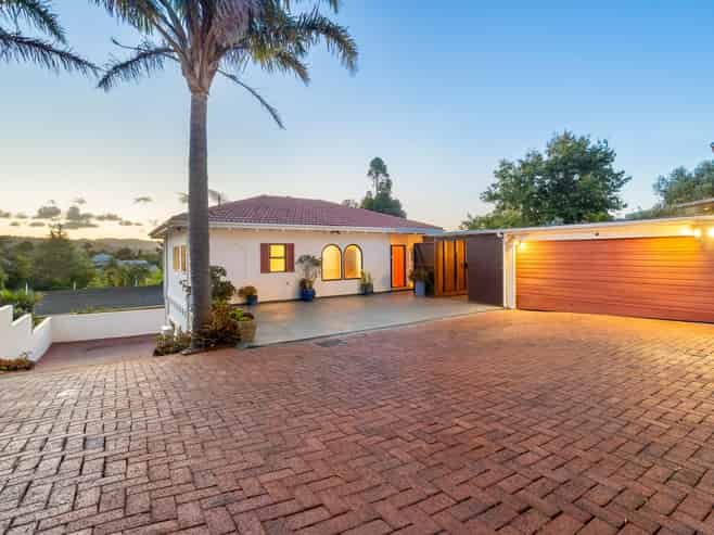 1/269 Titirangi Road, Titirangi