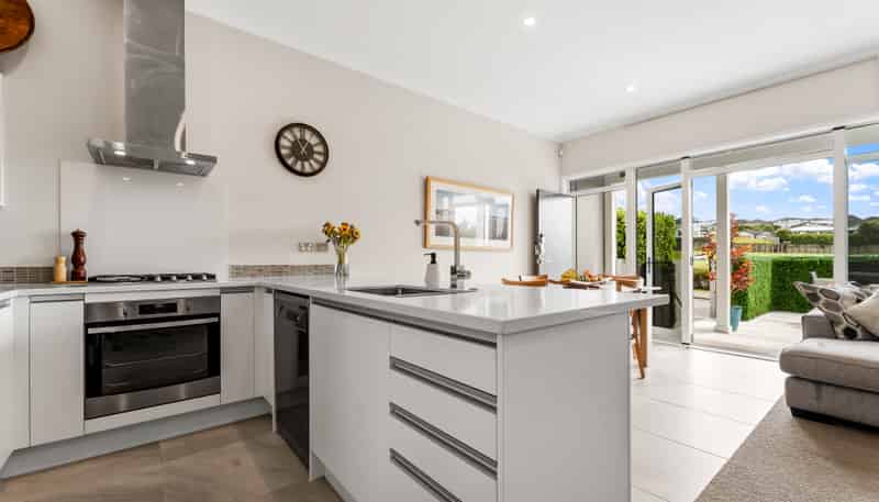 41 Bonair Crescent, Millwater