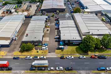 Versatile East Tamaki industrial unit