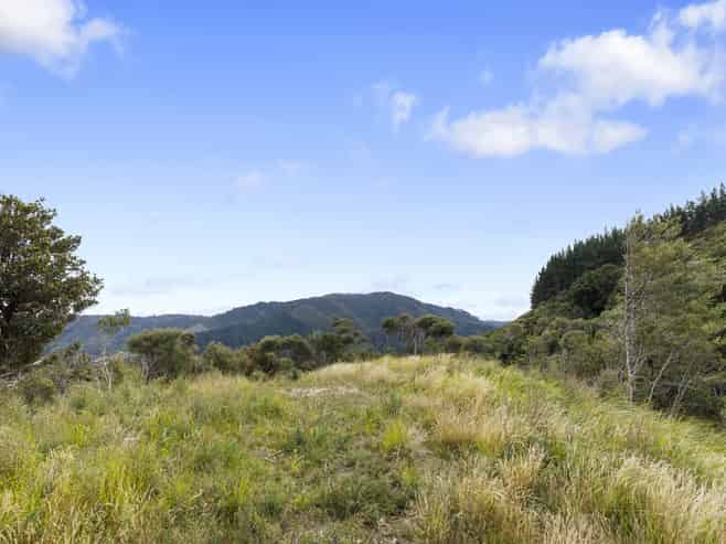 1342F Akatarawa Road, Akatarawa